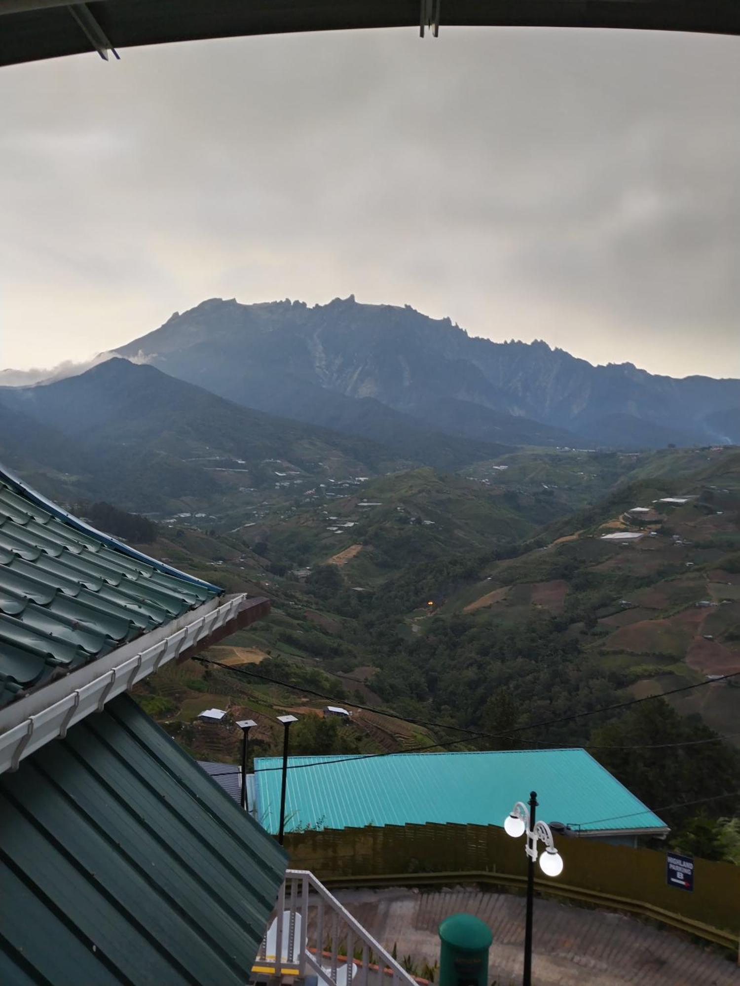 Highland Homestay Kundasang Ranau Eksteriør billede